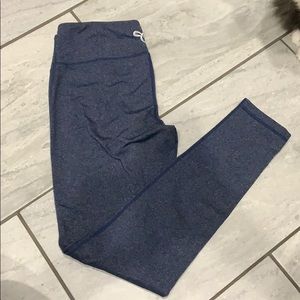 🐝 3/$50 TNA Action Leggings